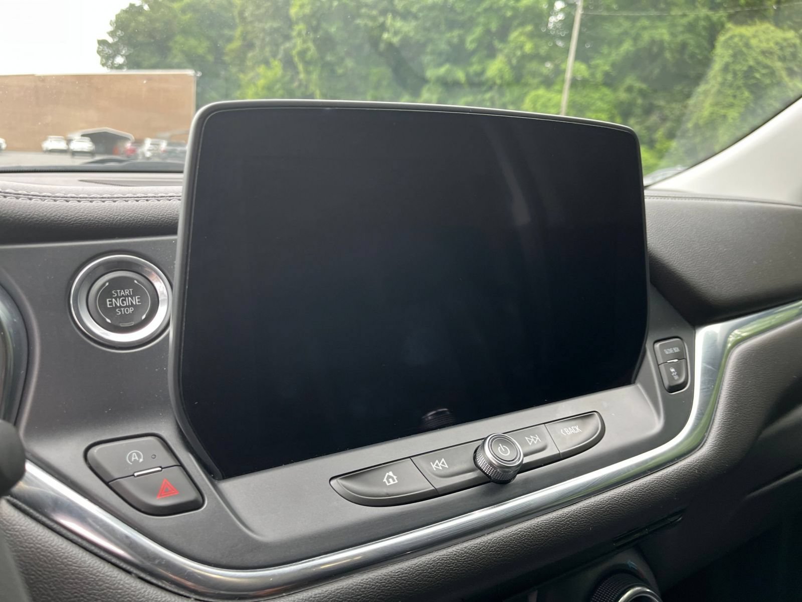 Used 2025 Chevrolet Blazer LT FWD image 17