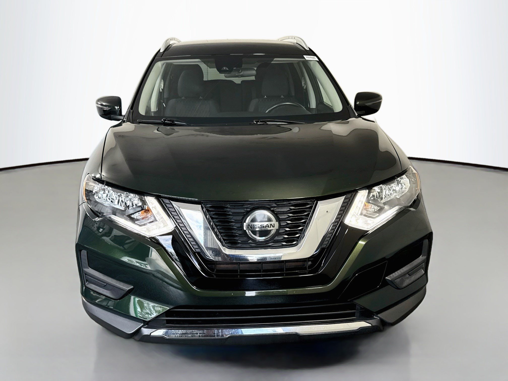 Used 2020 Nissan Rogue SV AWD/4WD image 2