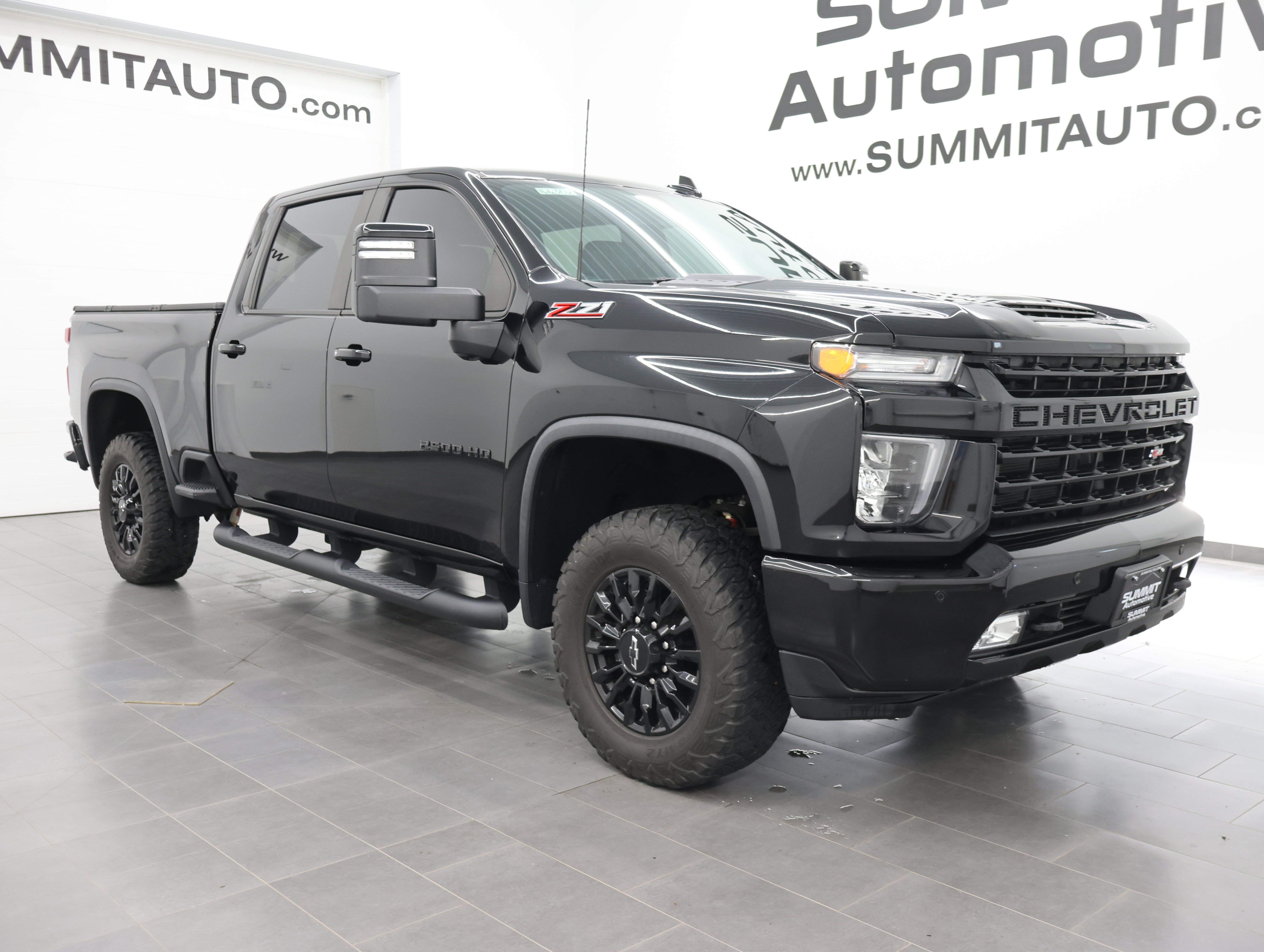 Used 2023 Chevrolet Silverado 2500 LTZ w/ LTZ Plus Package AWD/4WD image 2