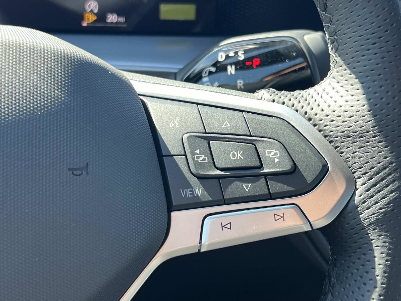 New 2026 Volkswagen Tiguan SE R-Line image 15