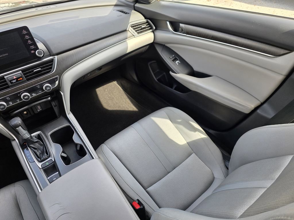 Used 2018 Honda Accord EX image 14