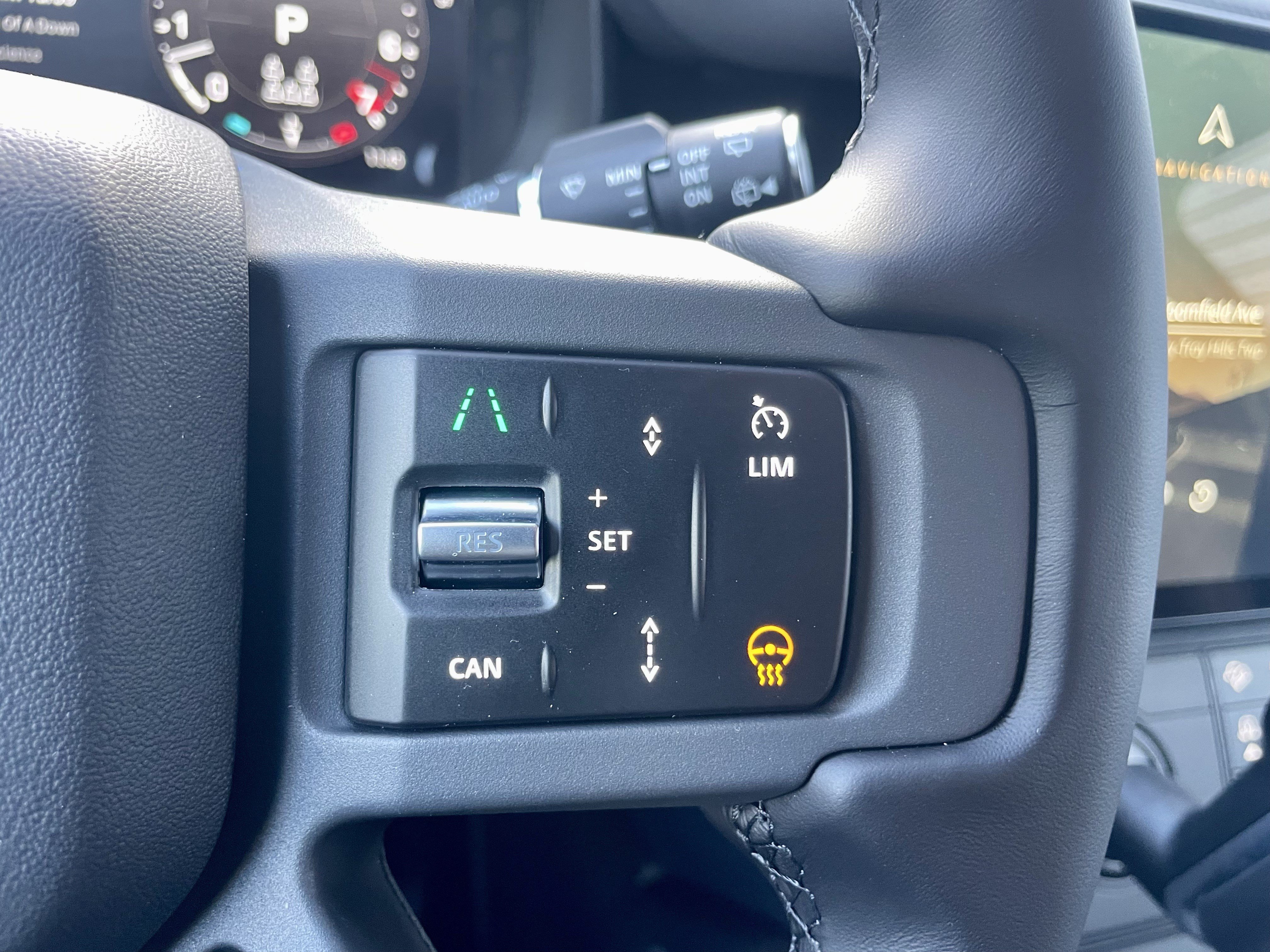 New 2026 Land Rover Defender 130 X-Dynamic SE AWD/4WD image 22