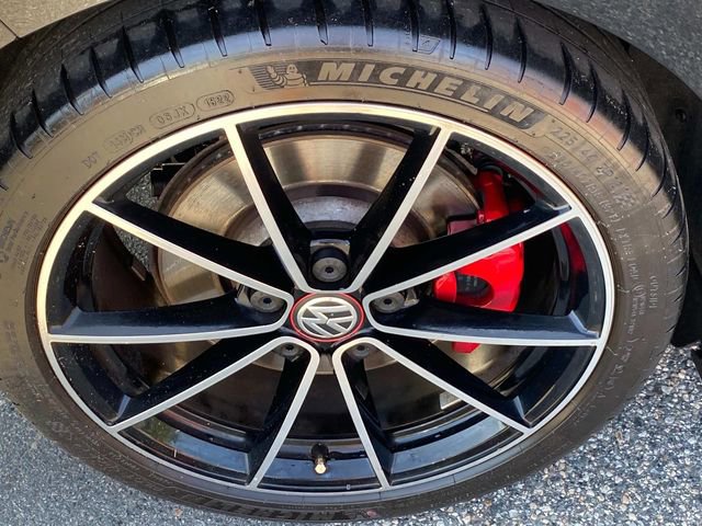 Used 2021 Volkswagen GTI Autobahn image 27