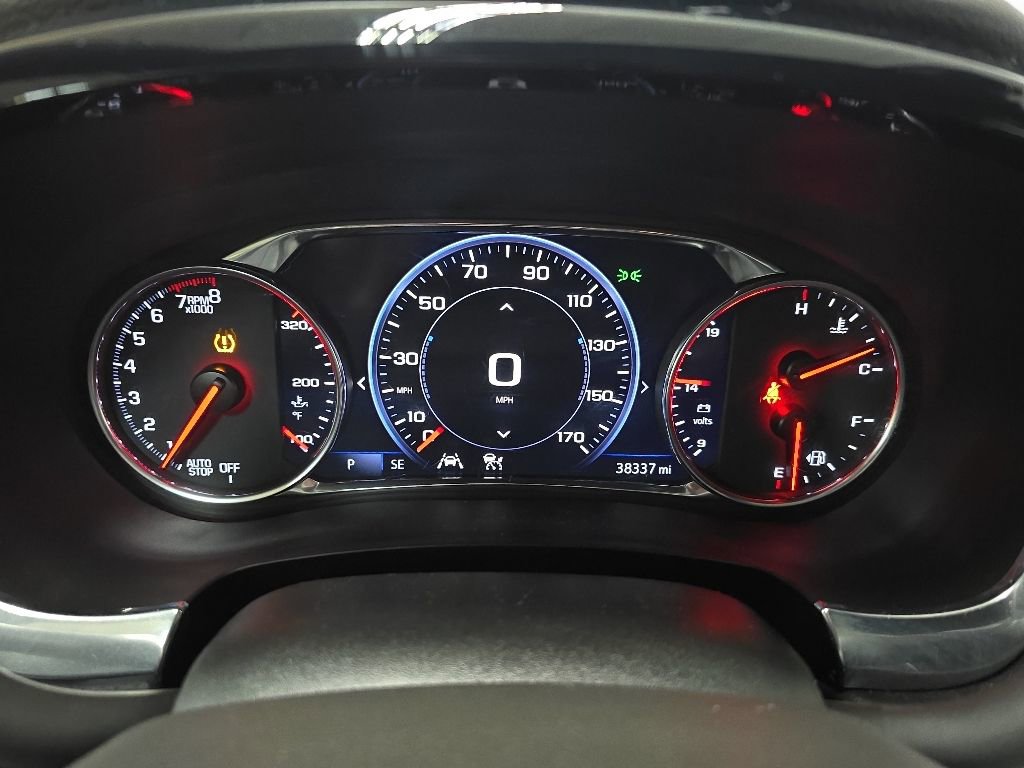 Used 2023 Chevrolet Traverse Premier AWD/4WD image 24