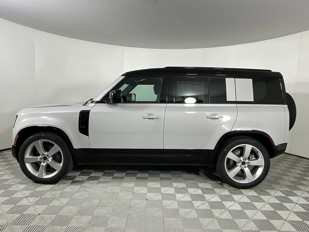 New 2026 Land Rover Defender 110 X-Dynamic SE image 6