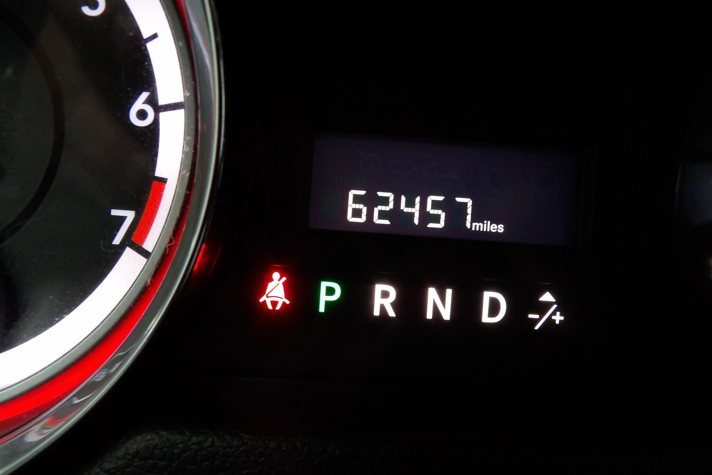 Used 2015 Dodge Grand Caravan American Value Package w/ UConnect Hands-Free Group FWD image 17