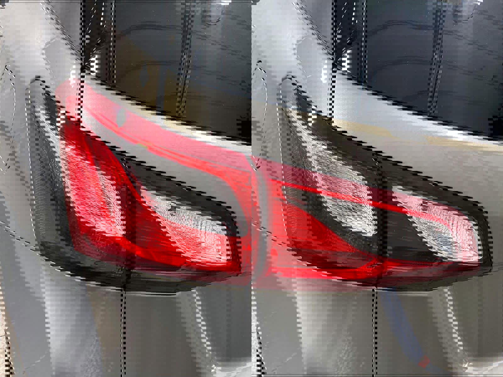 Used 2019 Chevrolet Equinox LT image 30