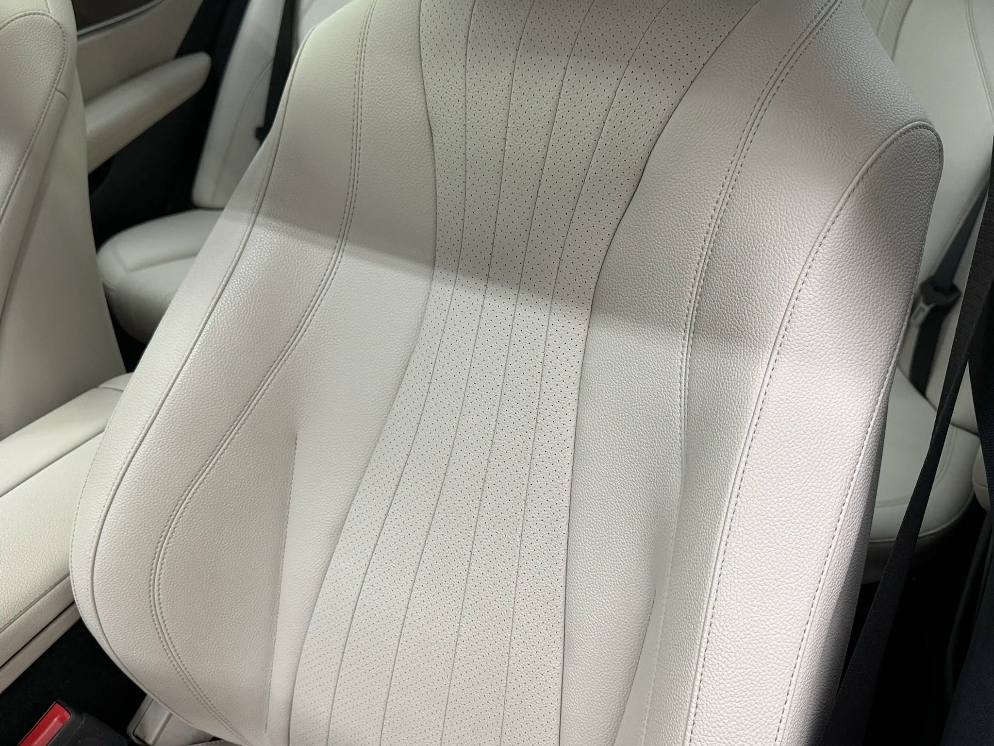 Used 2020 Mercedes-Benz E 450 4MATIC Wagon image 31