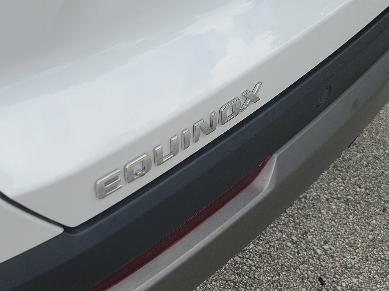 Used 2026 Chevrolet Equinox LT FWD image 6