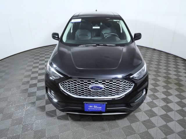 Certified 2024 Ford Edge SEL w/ Convenience Package AWD/4WD image 3