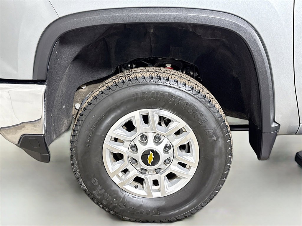Certified 2024 Chevrolet Silverado 2500 LT w/ Texas Edition image 29