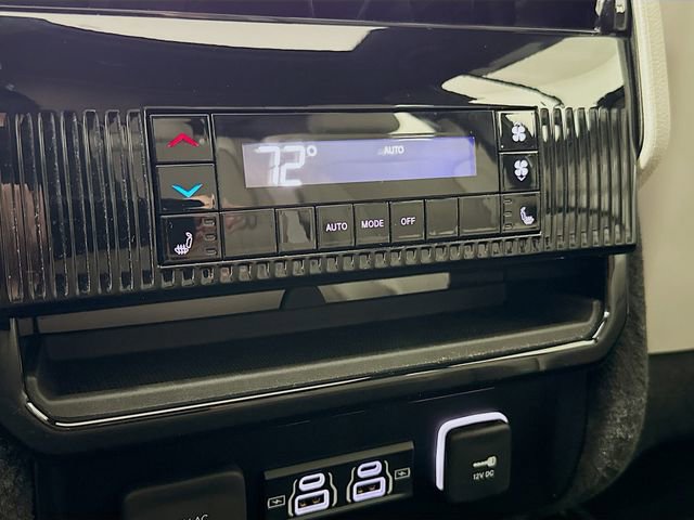 Used 2025 Jeep Wagoneer 4WD w/ Convenience Group I image 26