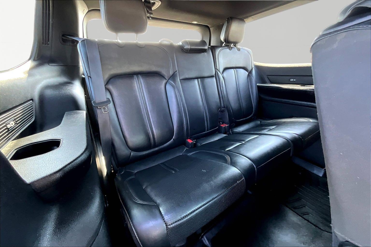 Used 2022 Jeep Wagoneer Series II AWD/4WD image 25