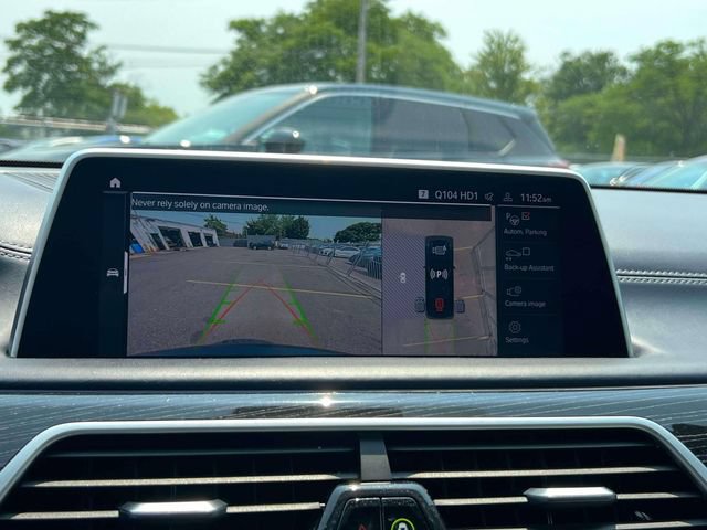 Used 2022 BMW 750i xDrive w/ Luxury Rear Seating Package AWD/4WD image 33