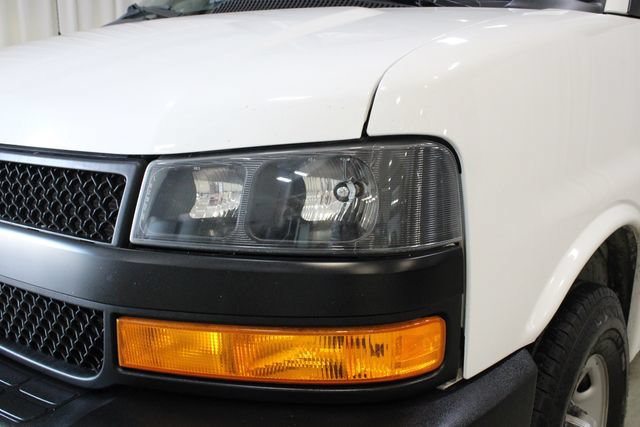 Used 2022 Chevrolet Express 2500 w/ Driver Convenience Package RWD image 35