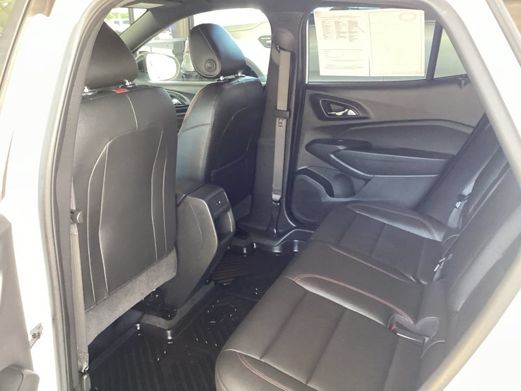 Used 2026 Chevrolet Trax RS FWD image 40