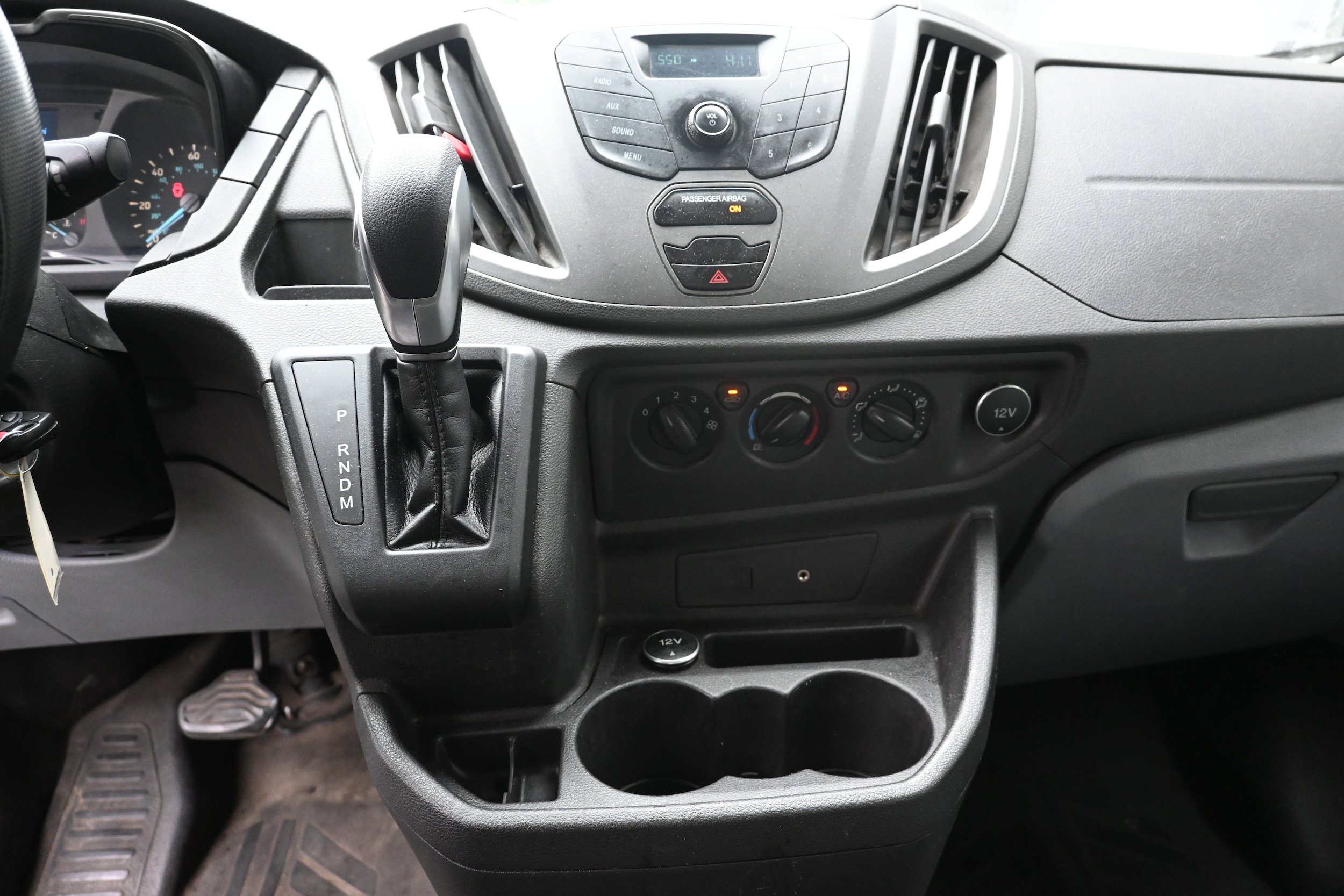 Used 2015 Ford Transit 150 148 Medium Roof RWD image 9
