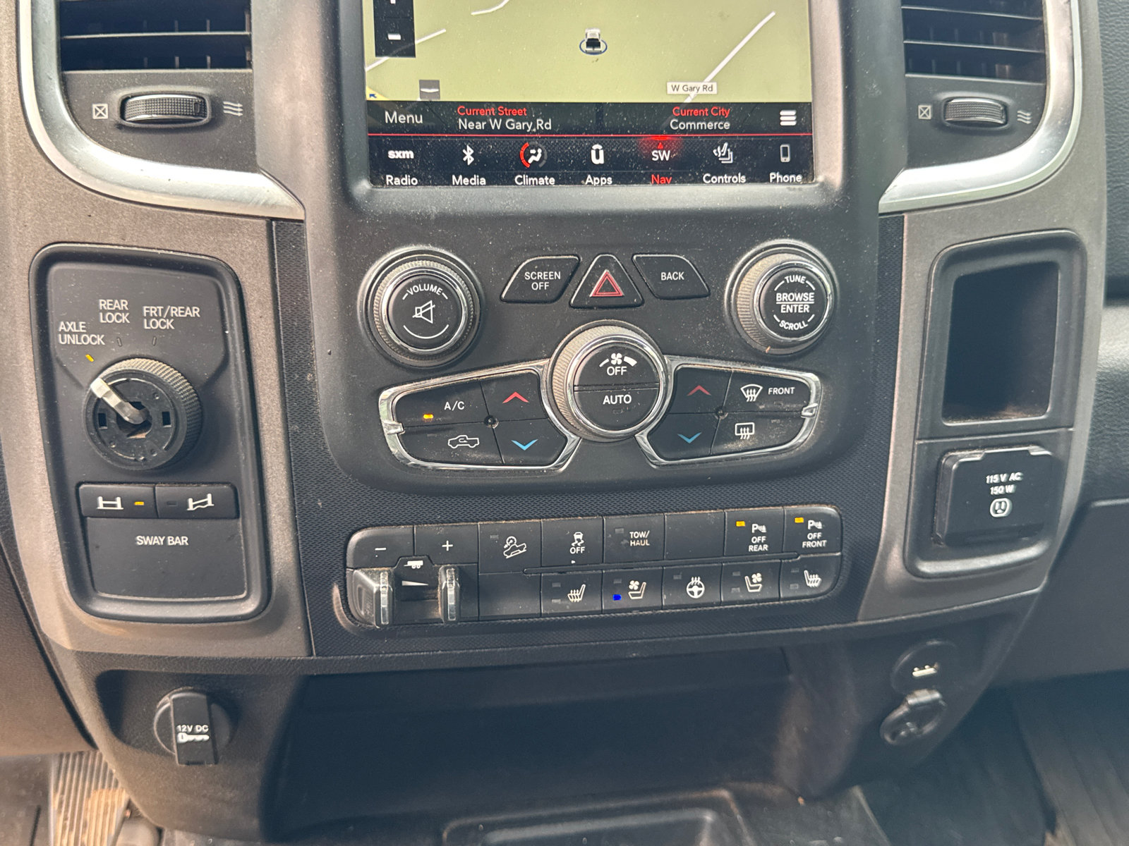 Used 2018 RAM 2500 Power Wagon w/ Leather & Luxury Group AWD/4WD image 15