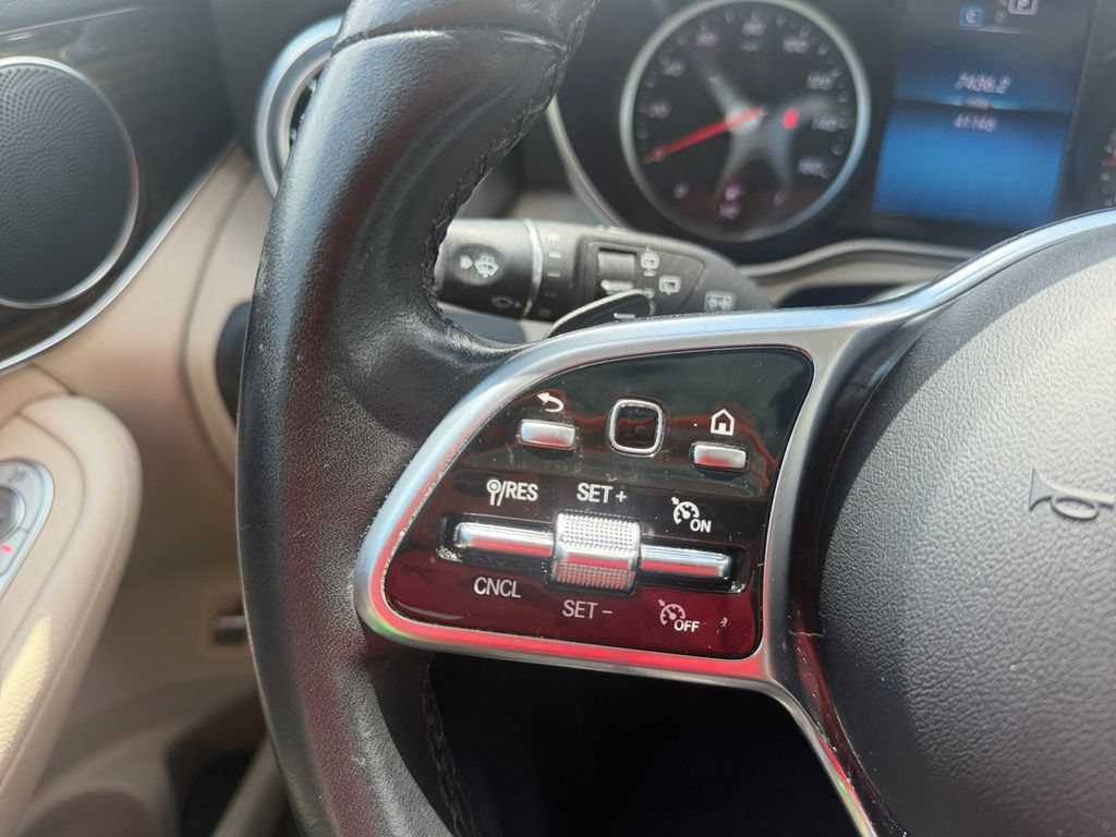 Used 2021 Mercedes-Benz GLC 300 image 22