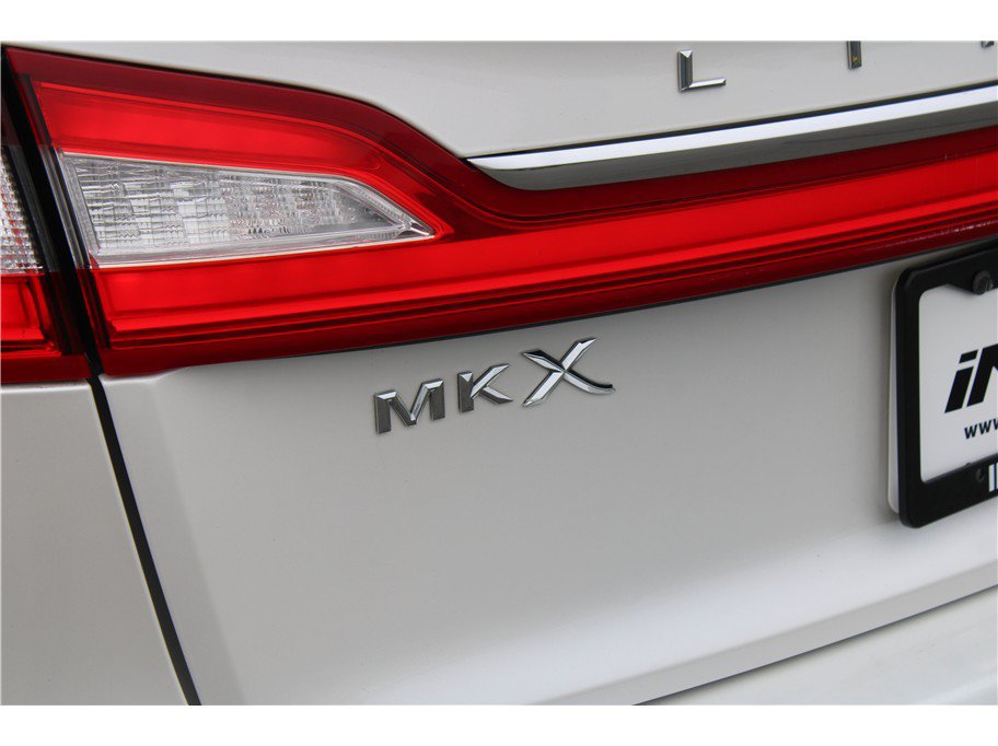 Used 2016 Lincoln MKX Reserve w/ Technology Package AWD/4WD image 32