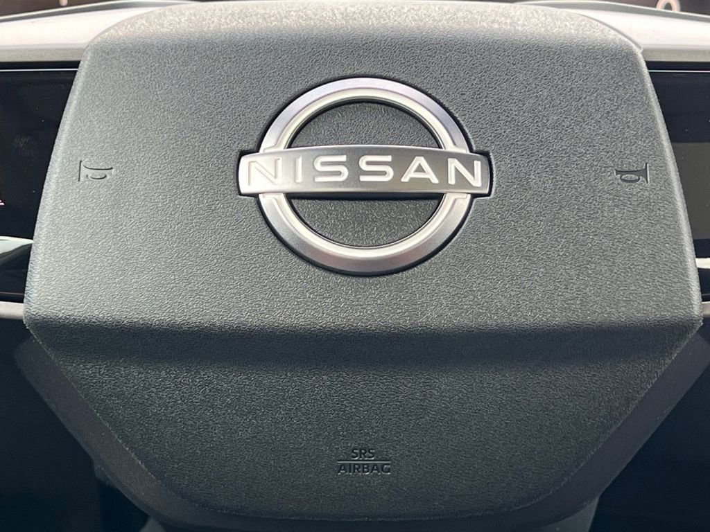 New 2026 Nissan Leaf Platinum+ w/ Cargo Package (Platinum+) FWD image 6