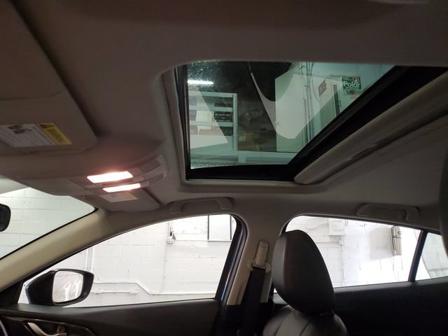 Used 2014 MAZDA MAZDA3 i Grand Touring FWD image 22