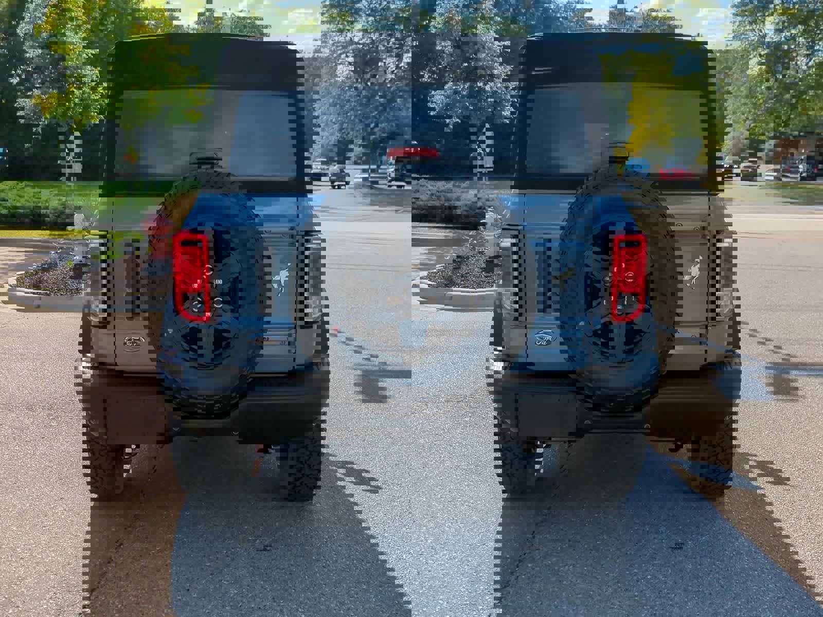 Used 2023 Ford Bronco Black Diamond image 7