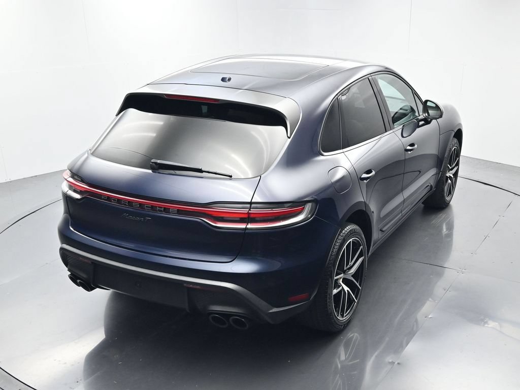 Certified 2023 Porsche Macan Turbo AWD/4WD image 36