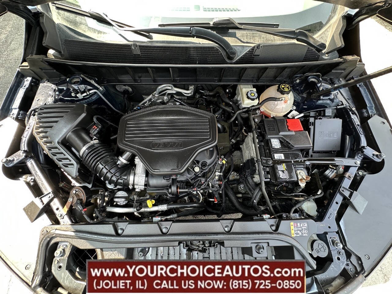 Used 2017 GMC Acadia SLE image 30