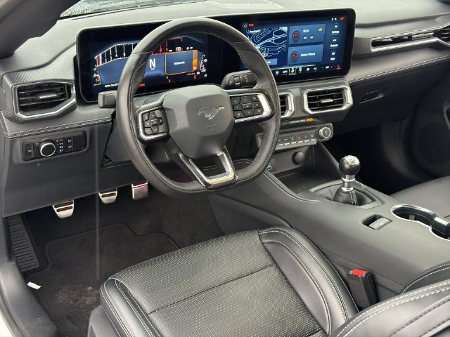 Used 2025 Ford Mustang GT Premium RWD image 14