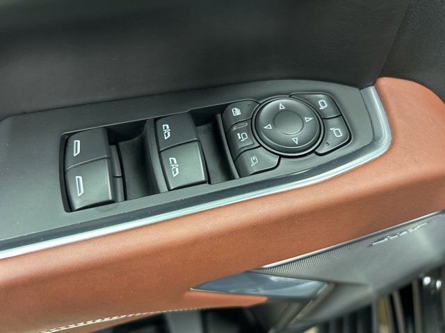 Used 2024 GMC Sierra 3500 Denali Ultimate image 16