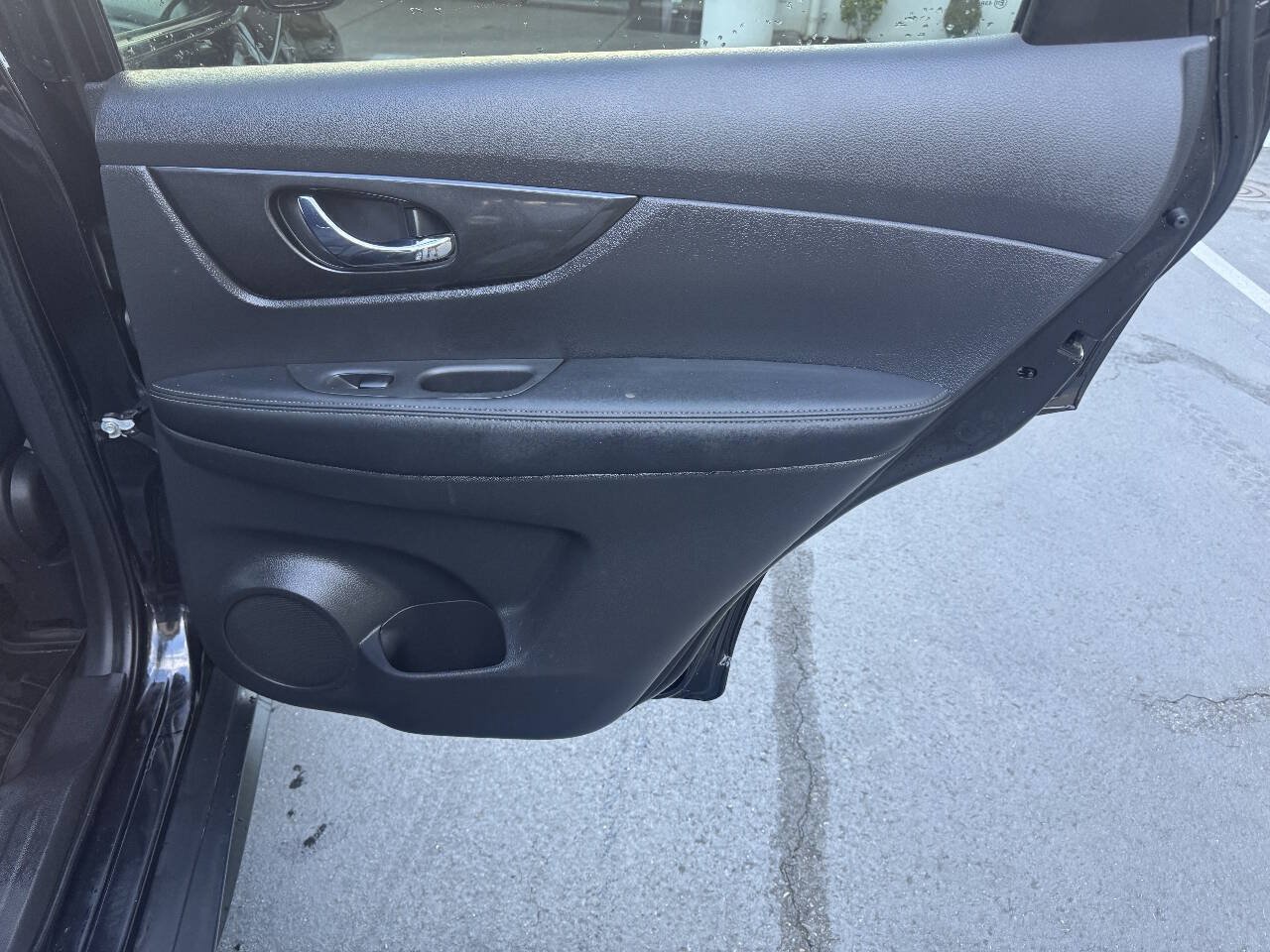 Used 2019 Nissan Rogue SV AWD/4WD image 15