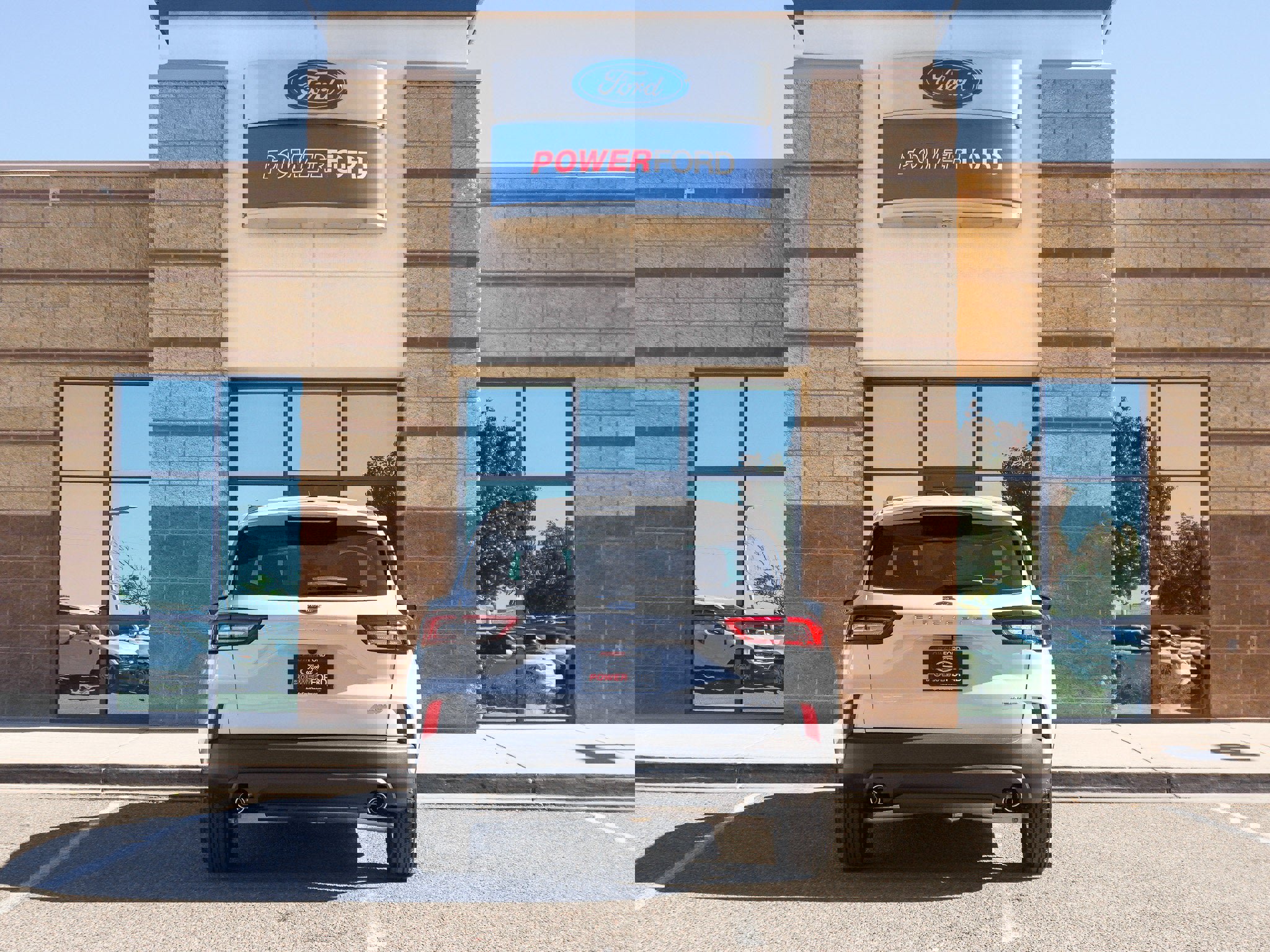 New 2026 Ford Escape ST-Line w/ Cold Weather Package image 7