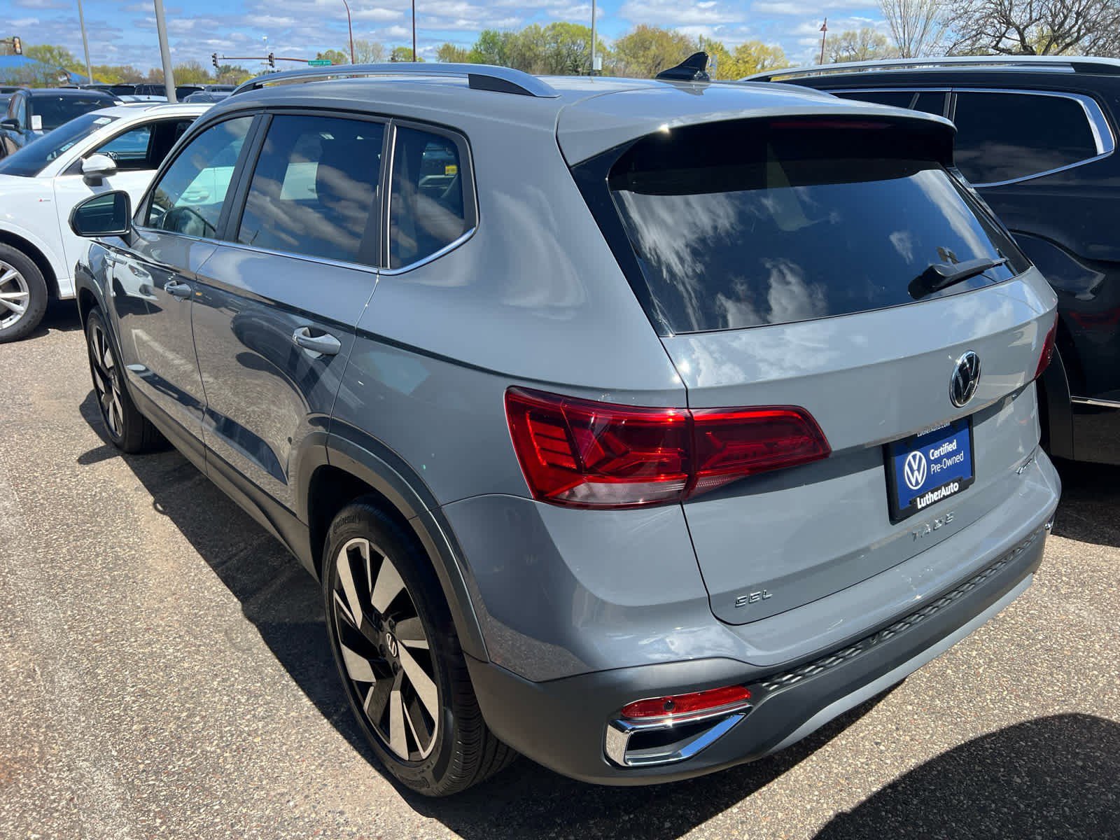 Used 2024 Volkswagen Taos SEL AWD/4WD image 7