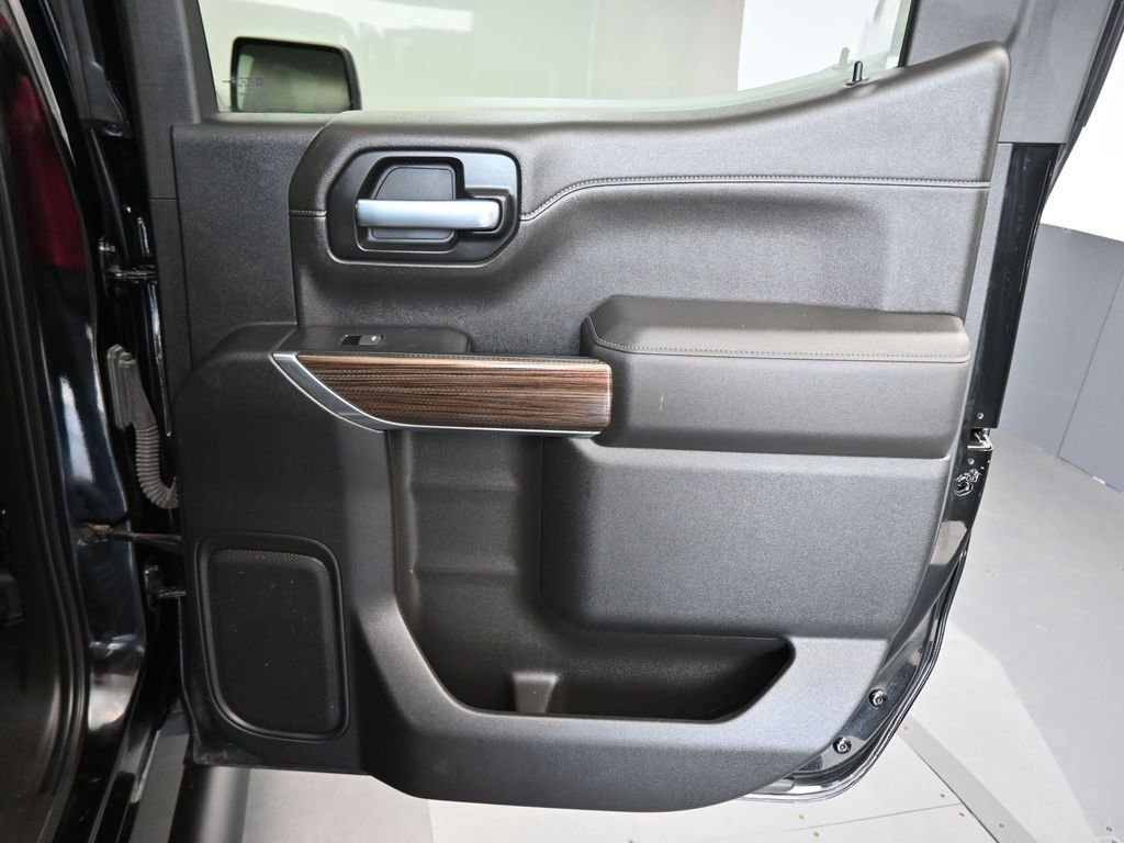 Used 2021 Chevrolet Silverado 1500 LT Trail Boss w/ Convenience Package II image 39