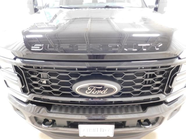 New 2026 Ford F250 Lariat w/ Black Appearance Package image 3