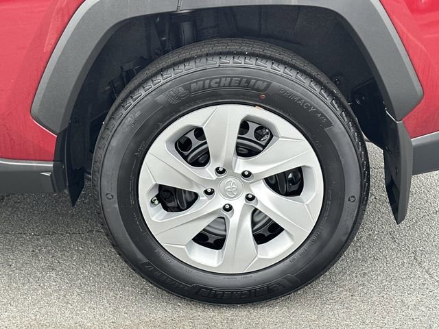 Certified 2025 Toyota RAV4 LE image 22