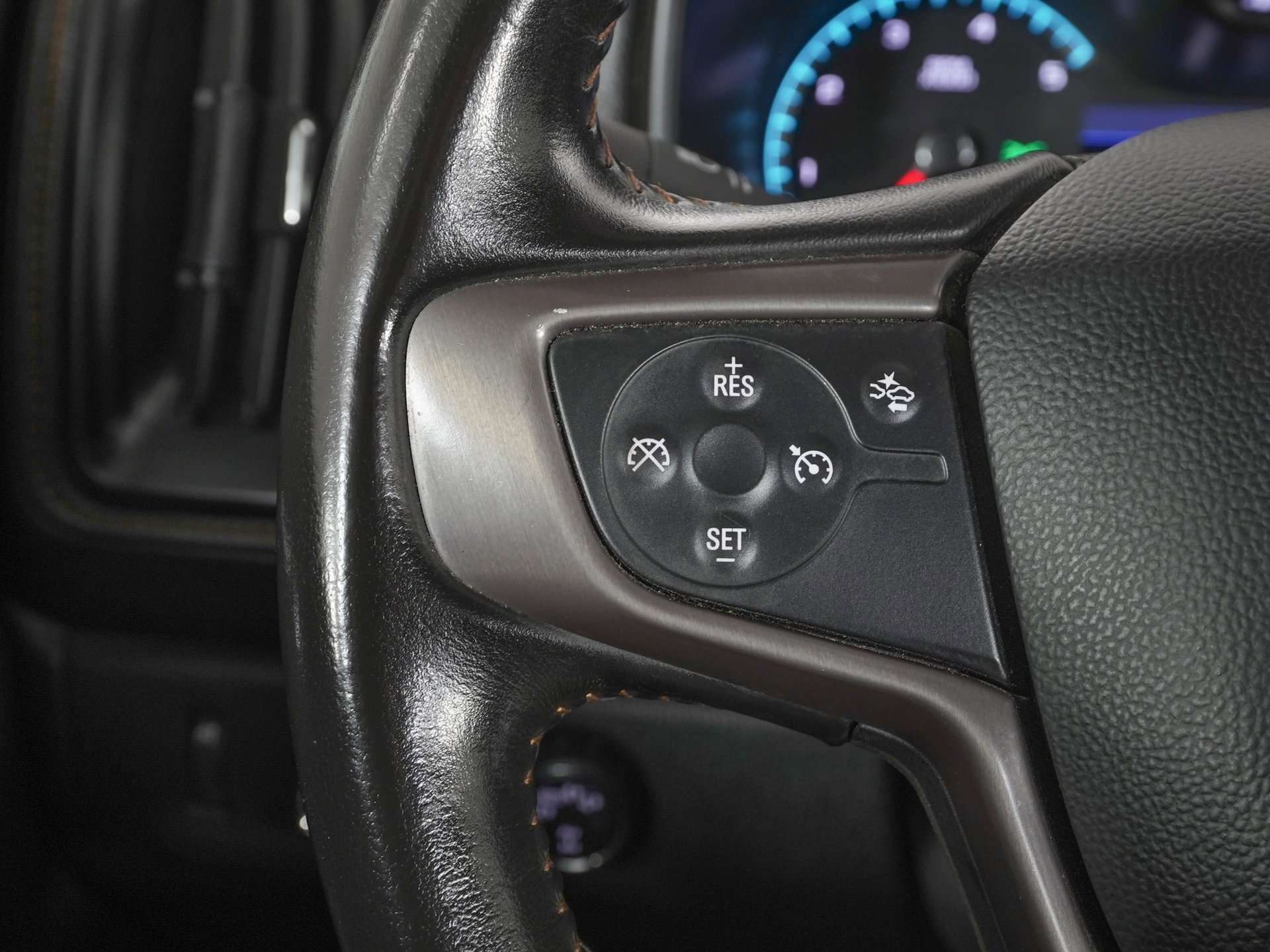 Used 2021 GMC Canyon AT4 w/ Driver Alert Package image 18