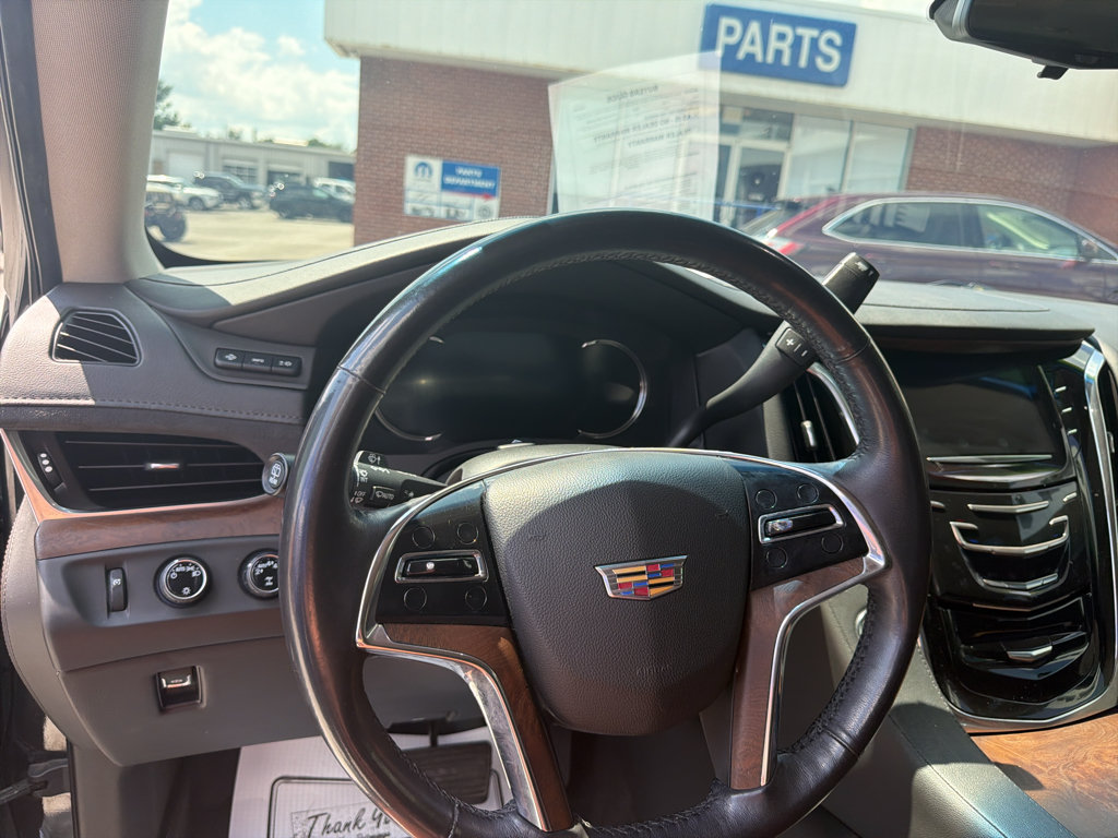 Used 2019 Cadillac Escalade Premium Luxury w/ LPO, Escalade Noir Package AWD/4WD image 12