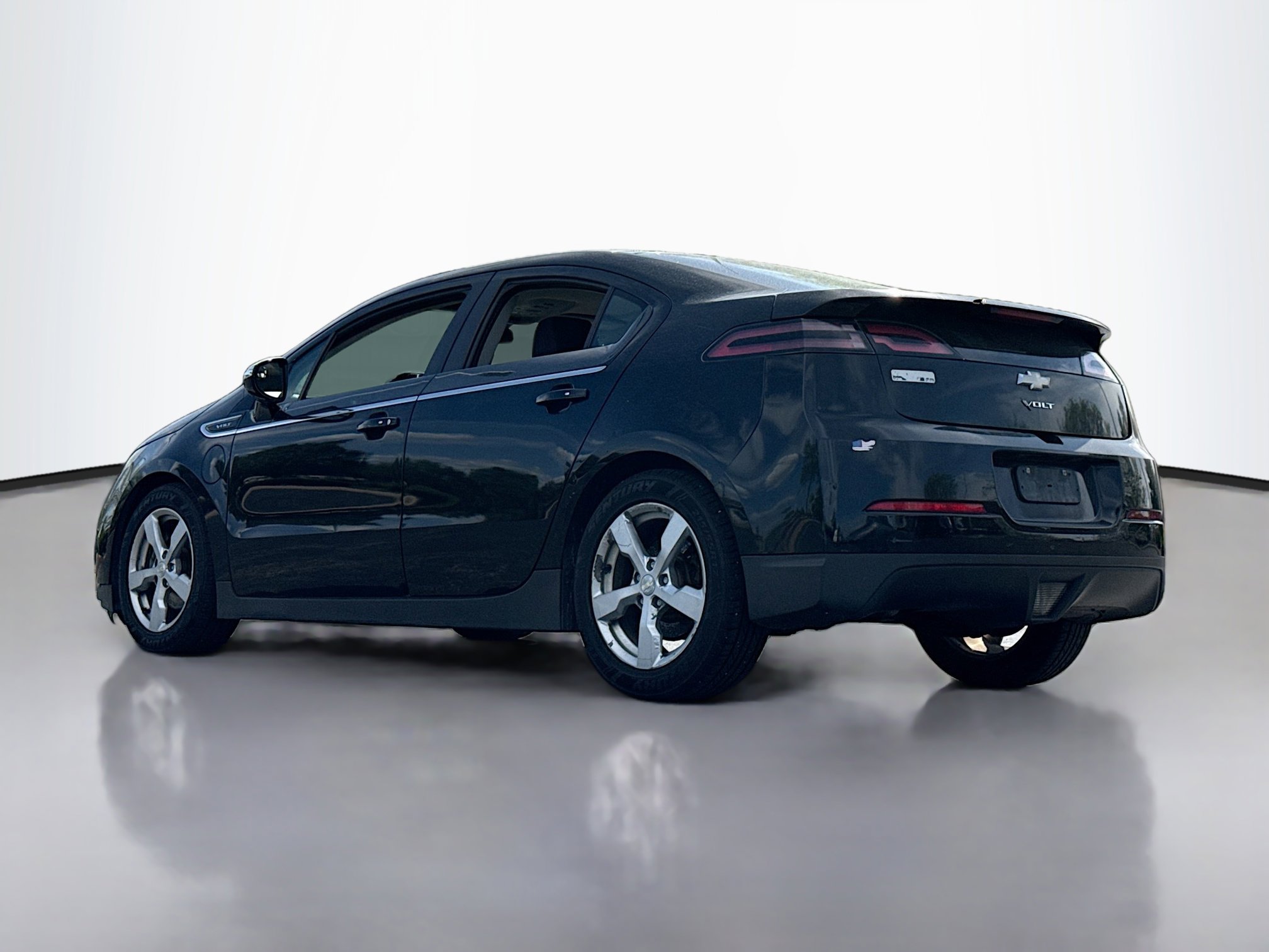 Used 2012 Chevrolet Volt FWD image 12