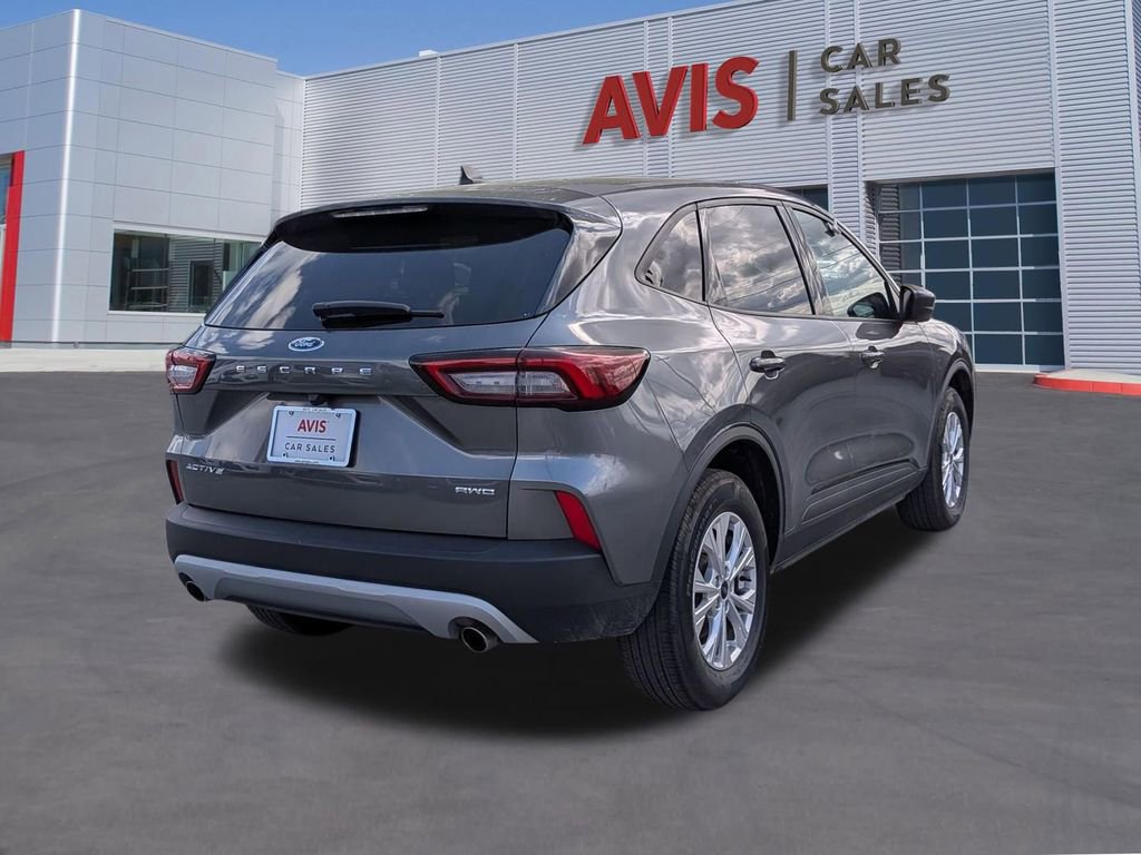 Used 2025 Ford Escape Active AWD/4WD image 6