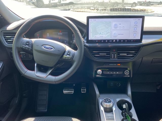 Used 2023 Ford Escape ST-Line w/ Tech Pack #1 FWD image 8