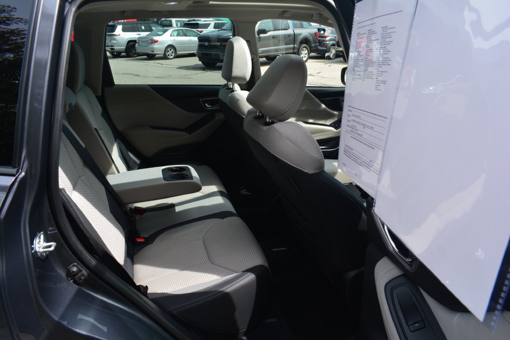 Used 2024 Subaru Forester Premium AWD/4WD image 22