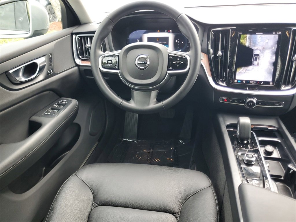 Certified 2025 Volvo V60 B5 Cross Country Plus image 16