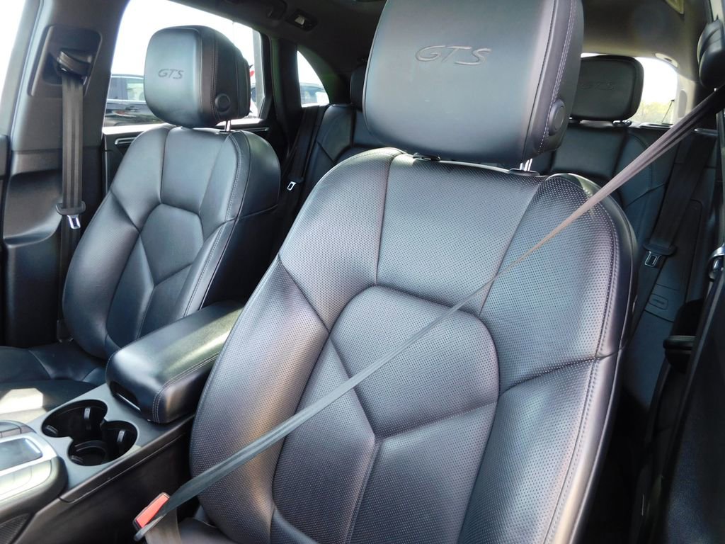 Used 2020 Porsche Macan GTS image 16