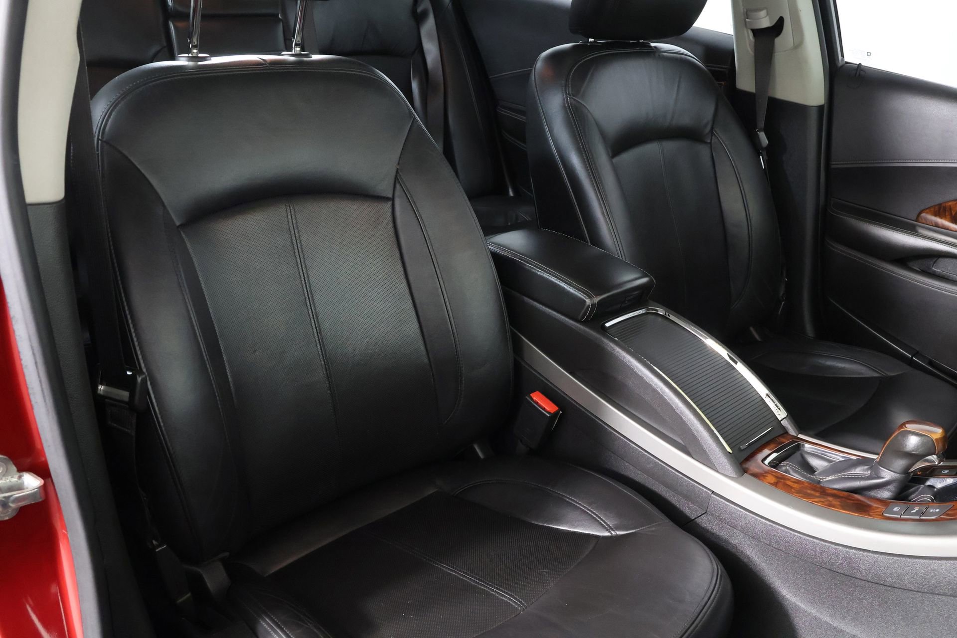 Used 2012 Buick LaCrosse Touring image 44