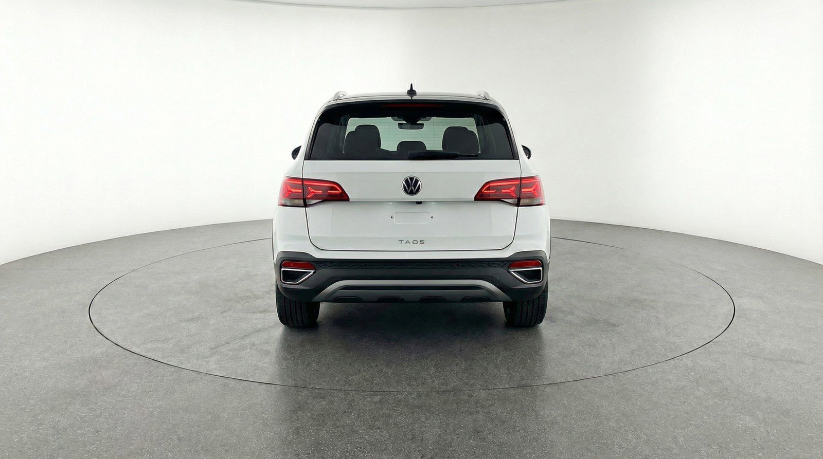 Used 2025 Volkswagen Taos SE image 7