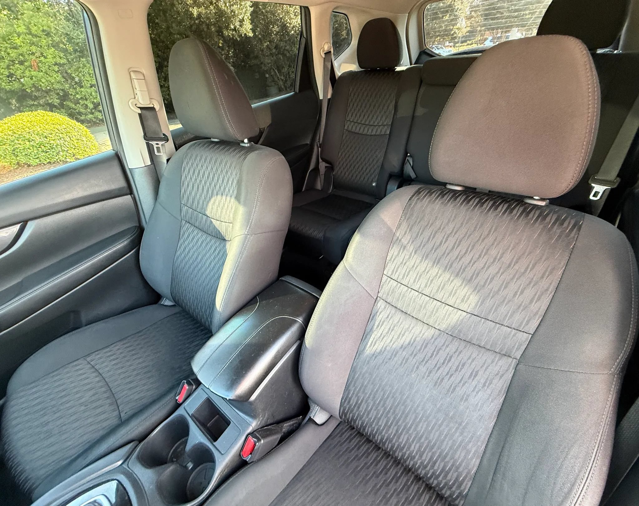 Used 2020 Nissan Rogue S FWD image 43
