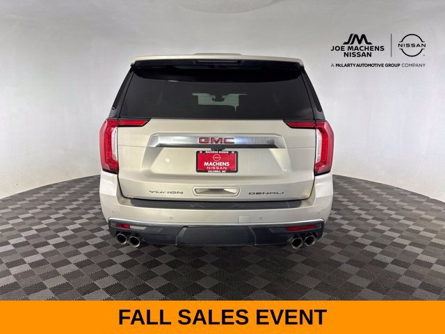 Used 2021 GMC Yukon Denali w/ Denali Premium Package AWD/4WD image 12