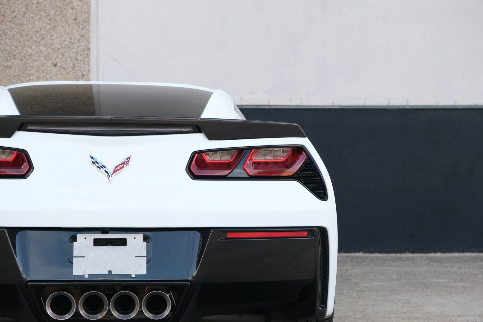 Used 2016 Chevrolet Corvette Stingray w/ 3LT w/ 3LT Preferred Equipment Group image 17